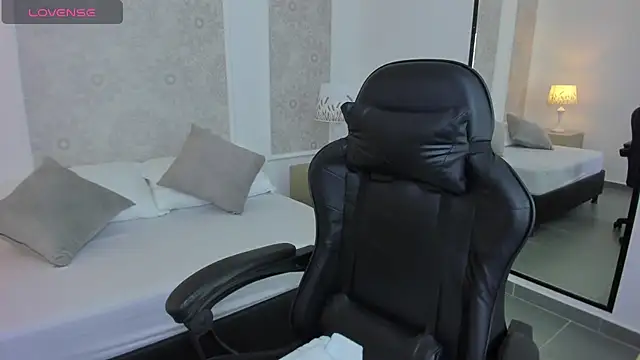 altair mori online show from 12/04/25, 12:25