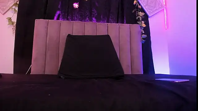 AkiraStone  online show from 10/06/25, 07:22