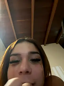 Snapshot of Makaela_Haddad chatting on 10/05/25, 08:45 Makaela Haddad online show from 10/05/25, 08:45