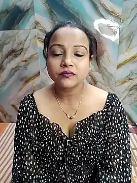 Snapshot of hornypiu697 chatting on 04/15/26, 04:19 hornypiu697 online show from 04/15/26, 04:19