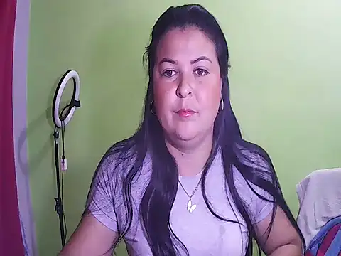 anapaulaa online show from 11/03/25, 10:53