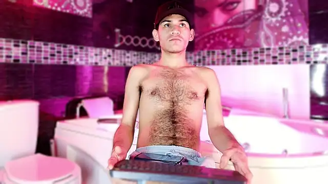 Snapshot of alessandro_musk chatting on 12/22/25, 10:51 alessandro musk online show from 12/22/25, 10:51