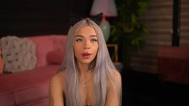 NickyBenz online show from 10/31/25, 06:53