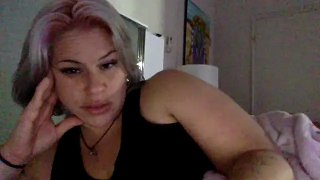 Snapshot of toomuchofafreak chatting on 12/23/25, 11:08 toomuchofafreak online show from 12/23/25, 11:08