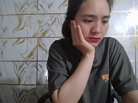 Lyzizi lovely09 online show from 04/28/26, 01:37