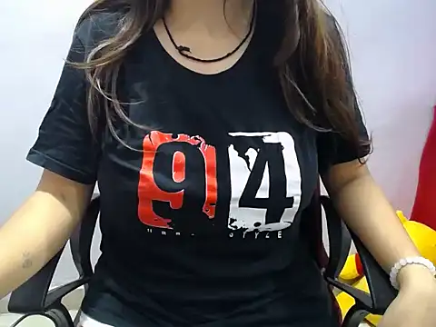 sweetpihu online show from 04/27/26, 05:44