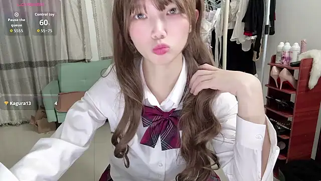 Yiyi-707 online show from 10/13/25, 12:16