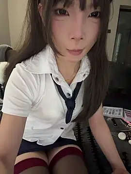 Snapshot of Yiyi-707 chatting on 03/06/26, 10:12 Yiyi-707 online show from 03/06/26, 10:12