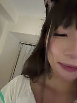 Snapshot of Yiyi-707 chatting on 04/17/26, 02:53 Yiyi-707 online show from 04/17/26, 02:53