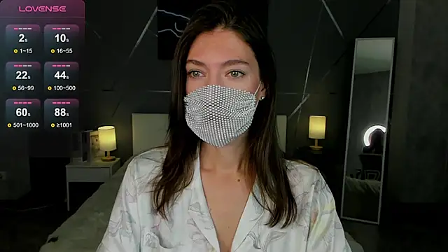 Snapshot of take_me_to_moon chatting on 10/23/25, 02:00 take me to moon online show from 10/23/25, 02:00