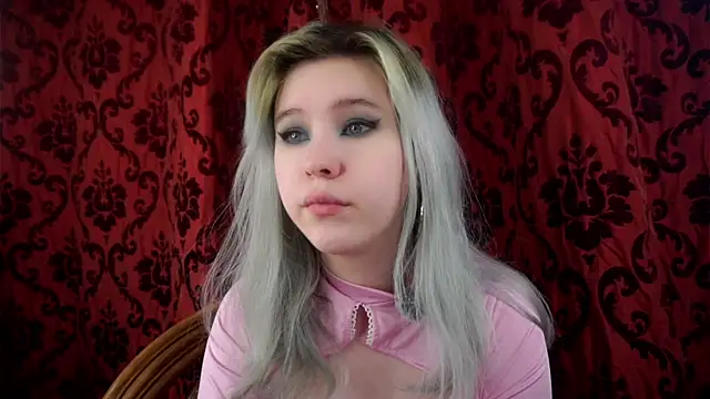 Snapshot of ElizSpieth chatting on 07/19/26, 01:31 ElizSpieth online show from 07/19/26, 01:31