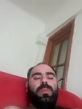 Snapshot of body02081 chatting on 10/02/25, 01:40 body02081 online show from 10/02/25, 01:40