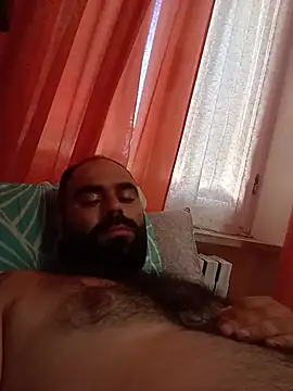 Snapshot of body02081 chatting on 07/08/26, 08:08 body02081 online show from 07/08/26, 08:08