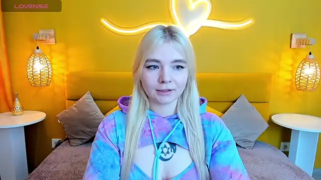 RuthBryant online show from 10/12/25, 12:53