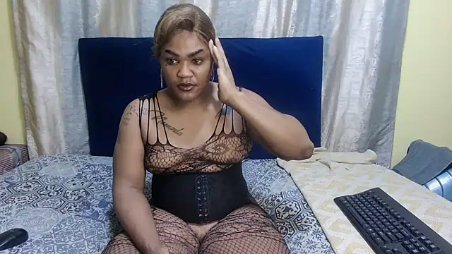 Snapshot of KinkyTrans23 chatting on 05/25/26, 08:04 KinkyTrans23 online show from 05/25/26, 08:04