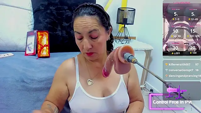 Luna Naughty1 online show from 11/06/25, 09:21