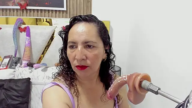 Luna Naughty1 online show from 04/30/26, 07:09