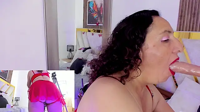Luna Naughty1 online show from 05/11/26, 04:48