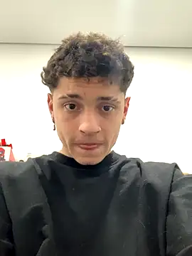 Snapshot of afos_ chatting on 10/29/25, 04:59 afos  online show from 10/29/25, 04:59