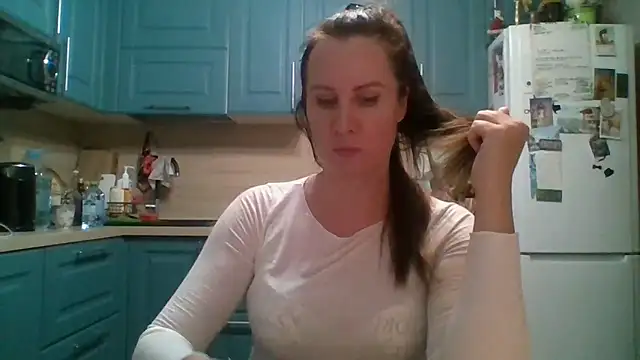 Snapshot of ALICAINWONDERLAND chatting on 02/22/26, 05:00 ALICAINWONDERLAND online show from 02/22/26, 05:00