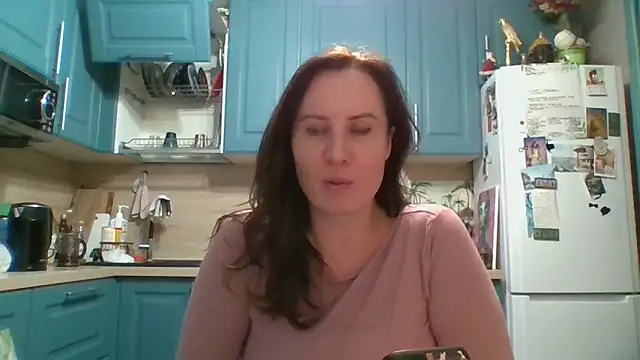 Snapshot of ALICAINWONDERLAND chatting on 02/26/26, 03:33 ALICAINWONDERLAND online show from 02/26/26, 03:33