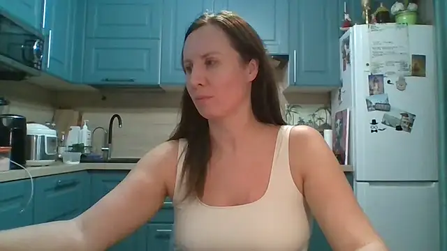 Snapshot of ALICAINWONDERLAND chatting on 03/21/26, 10:35 ALICAINWONDERLAND online show from 03/21/26, 10:35