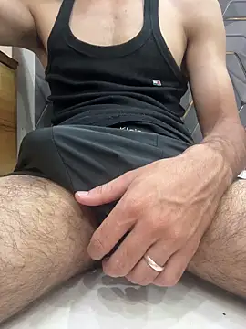 coupleyug online show from 05/07/26, 03:39