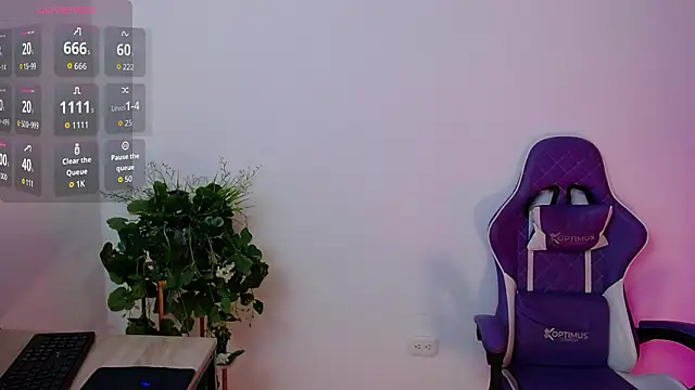 Snapshot of sexygoddesskarol chatting on 02/16/26, 10:50 sexygoddesskarol online show from 02/16/26, 10:50