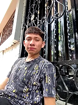 elfernh online show from 10/16/25, 02:18