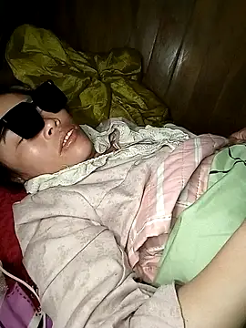 CoMay003 online show from 05/02/26, 05:51