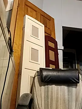 Snapshot of dicinyou80 chatting on 03/19/26, 06:17 dicinyou80 online show from 03/19/26, 06:17