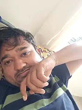 Snapshot of VadodaraBBC chatting on 01/17/26, 07:24 VadodaraBBC online show from 01/17/26, 07:24