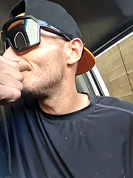 Romance32 online show from 10/19/25, 08:20