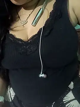 Snapshot of Anjali-bhabhi chatting on 04/09/26, 06:24 Anjali-bhabhi online show from 04/09/26, 06:24