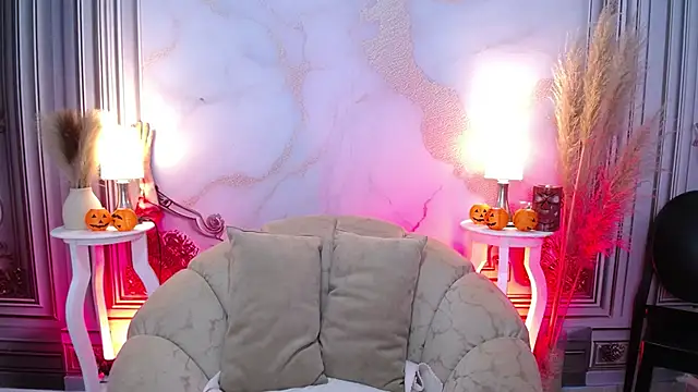 MilkyLally online show from 10/28/25, 12:09