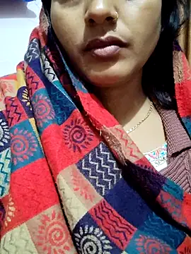 Snapshot of spicysuhana chatting on 12/18/25, 12:49 spicysuhana online show from 12/18/25, 12:49