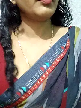 Snapshot of spicysuhana chatting on 01/19/26, 12:14 spicysuhana online show from 01/19/26, 12:14