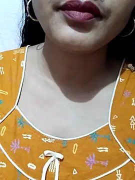 Snapshot of spicysuhana chatting on 02/26/26, 11:04 spicysuhana online show from 02/26/26, 11:04