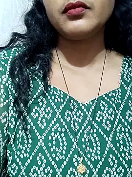 Snapshot of spicysuhana chatting on 03/08/26, 05:39 spicysuhana online show from 03/08/26, 05:39