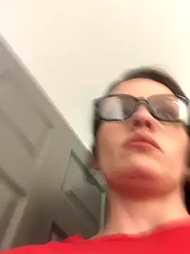 Snapshot of VisibleGiver chatting on 10/27/25, 10:25 VisibleGiver online show from 10/27/25, 10:25