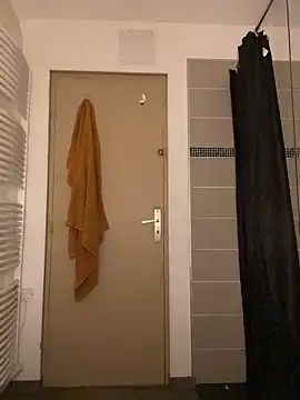 Snapshot of dasilva_elsa21 chatting on 03/28/26, 10:42 dasilva elsa21 online show from 03/28/26, 10:42