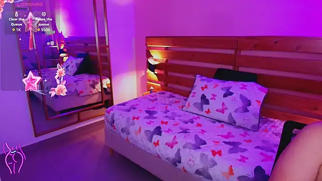 ambar lover online show from 11/07/25, 07:36