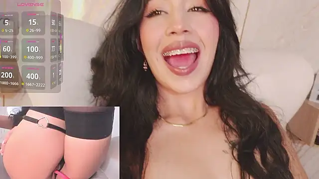 Snapshot of Miss_Charlottet chatting on 03/07/26, 10:07 Miss Charlottet online show from 03/07/26, 10:07