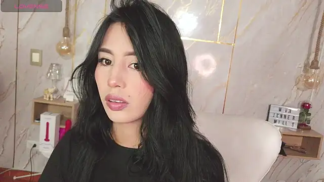 Snapshot of Miss_Charlottet chatting on 03/18/26, 10:46 Miss Charlottet online show from 03/18/26, 10:46