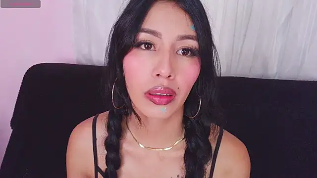 Miss Charlottet online show from 05/19/26, 10:10