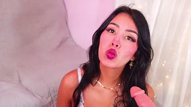 Miss Charlottet online show from 06/18/26, 10:03