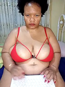 Snapshot of Kosmik_Atom chatting on 03/08/26, 07:39 Kosmik Atom online show from 03/08/26, 07:39