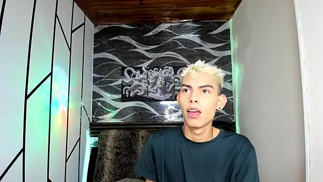 Room 69x online show from 01/13/26, 03:12