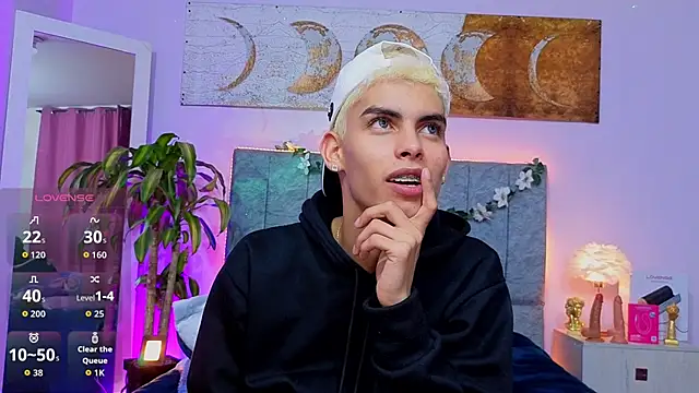 Room 69x online show from 02/03/26, 07:35