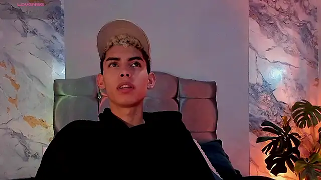 Room 69x online show from 03/18/26, 12:30